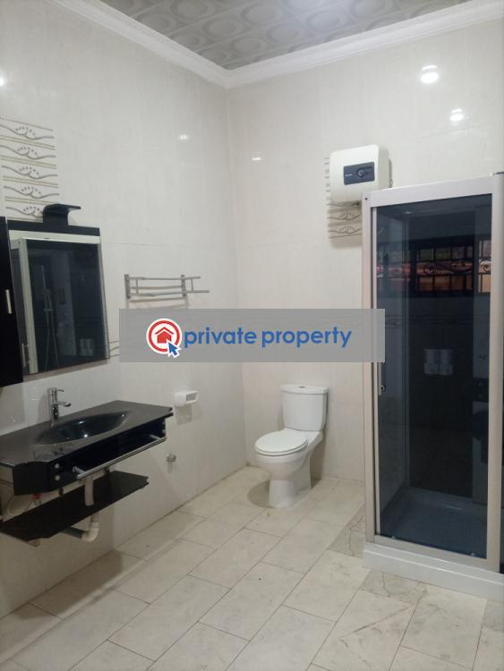 4 bedroom Semi detached Duplex For Sale &nbsp;pentecost Church Area Community 11 Tema Accra - 10