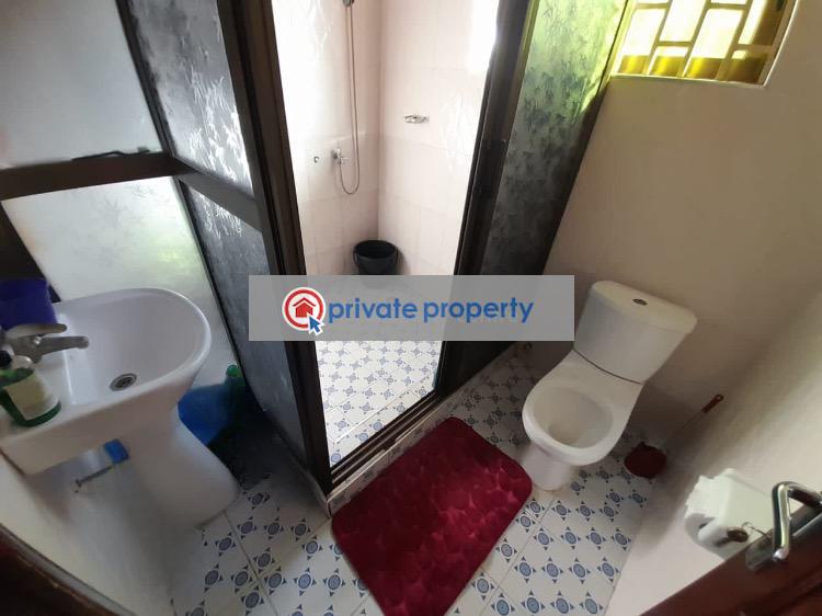 4 bedroom Detached Bungalow For Sale &nbsp;ut Estates Road Junction oyibi. Accra - 3