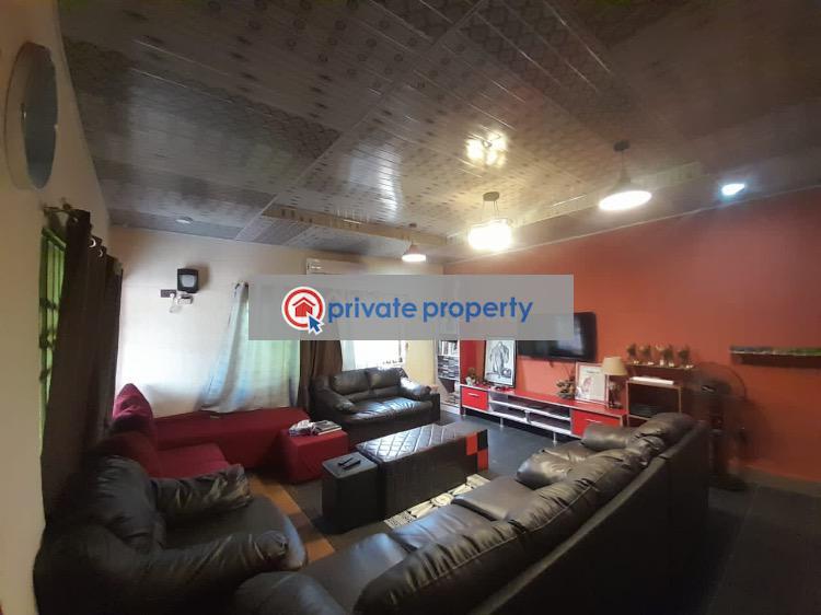 4 bedroom Detached Bungalow For Sale &nbsp;ut Estates Road Junction oyibi. Accra - 14