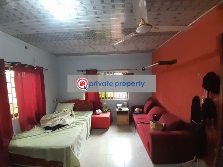4 bedroom Detached Bungalow For Sale &nbsp;ut Estates Road Junction oyibi. Accra - 7