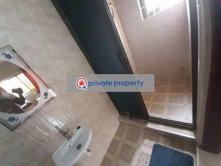 4 bedroom Detached Bungalow For Sale &nbsp;ut Estates Road Junction oyibi. Accra - 10