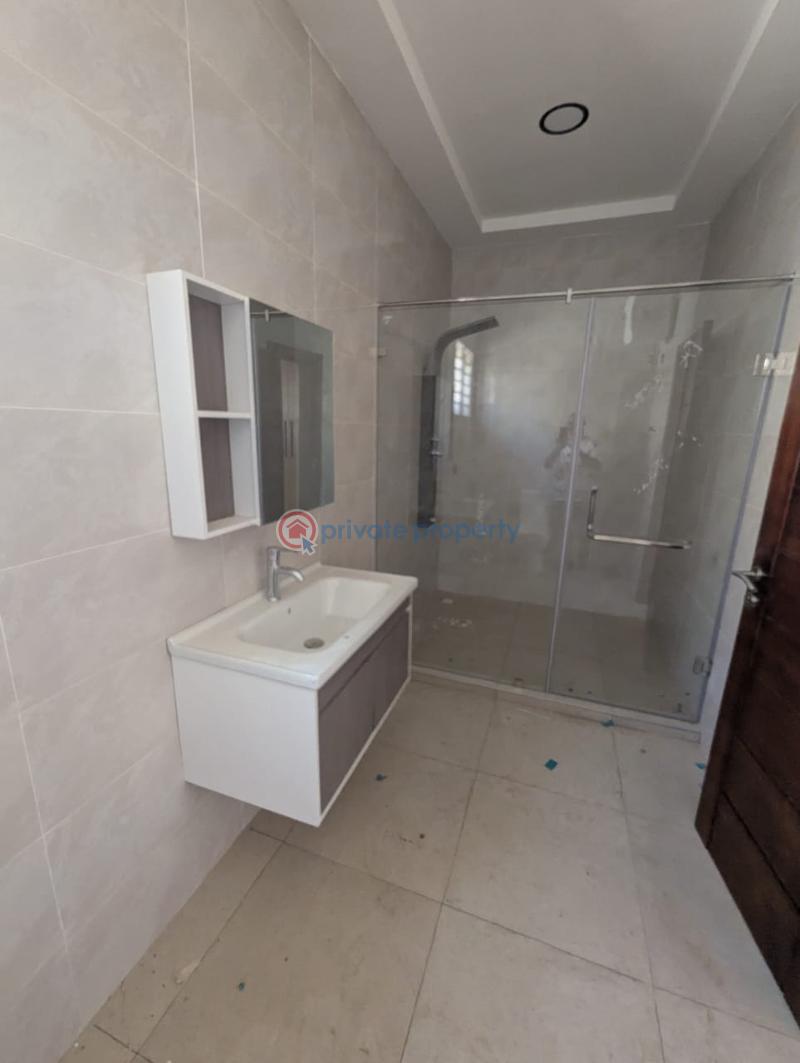 4 bedroom House For Rent Mile 7 Achimota Accra - 6