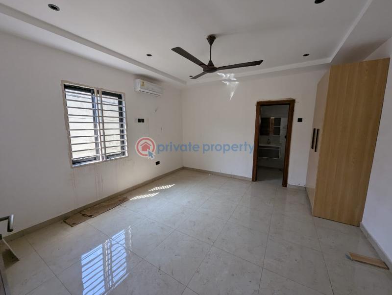 4 bedroom House For Rent Mile 7 Achimota Accra - 4