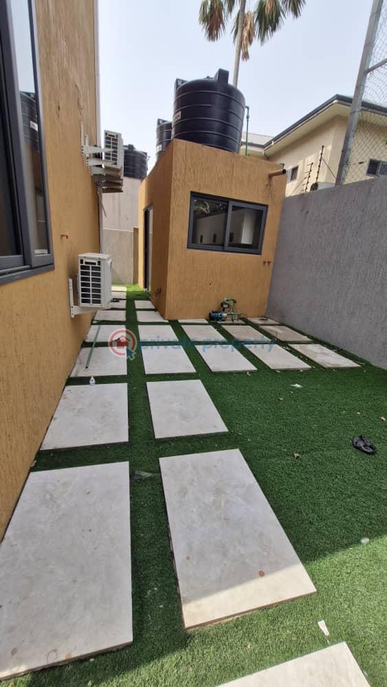 4 bedroom House For Sale 69 Junction School Junction Adjiringanor East Legon Accra - 3