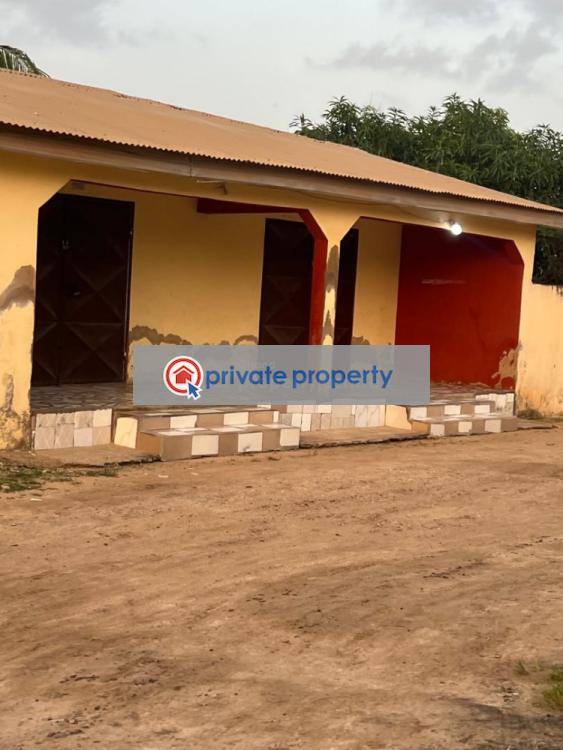 Shop For Rent &nbsp;methodist Junction Dawhenya Tema Accra - 1