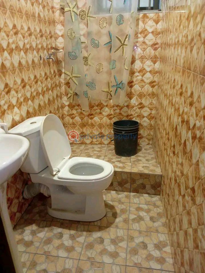 1 bedroom Single Room Self Contained For Rent Kasoa New Market Junction Down Lamptey Mills Kasoa Awutu-Senya East Central Region - 9