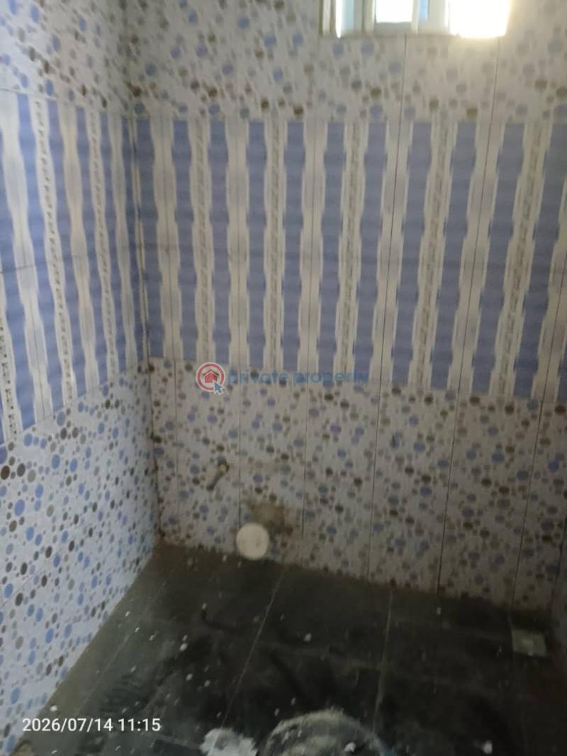 1 bedroom Single Room Self Contained For Rent Teshie Bushroad Teshie-Nungua Estates Accra - 6