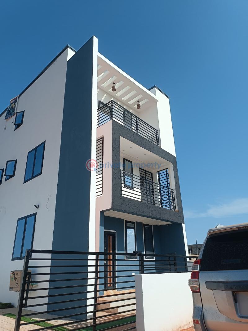 3 bedroom Detached Duplex For Sale Amrahia Adenta Municipal Accra - 19