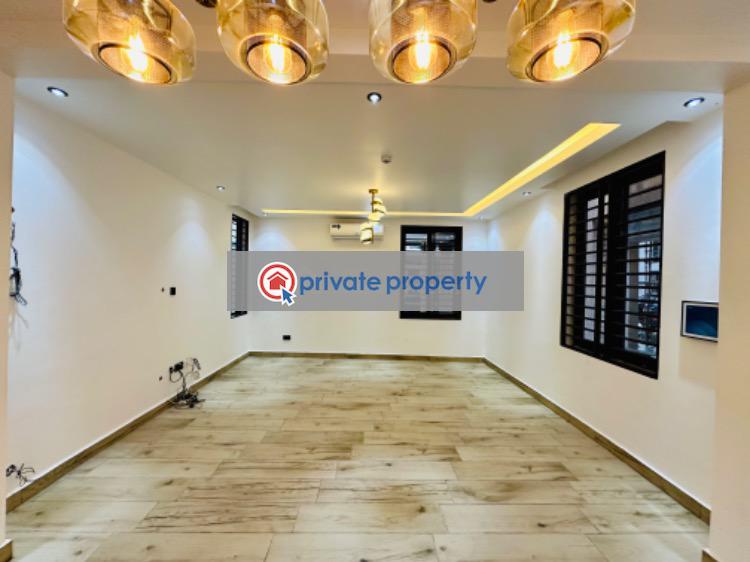 4 bedroom Townhouse For Sale &nbsp;dzorwulu Accra Metropolitan  - 8