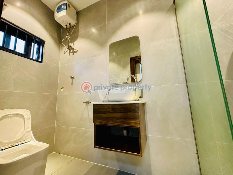 4 bedroom Townhouse For Sale Dzorwulu Accra - 21