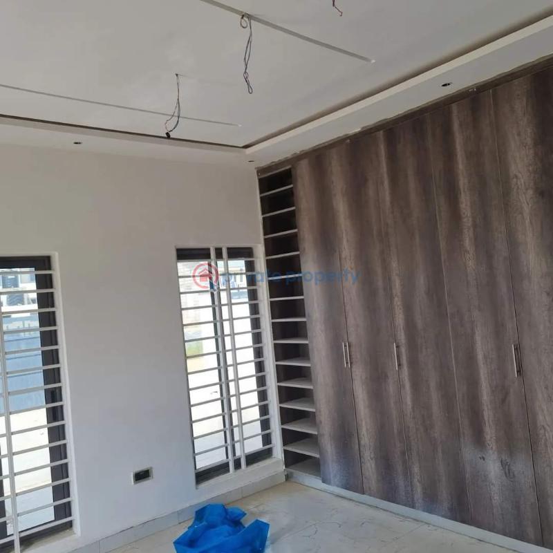 3 bedroom House For Sale Lakeside Estates. Adenta Municipal Accra - 8