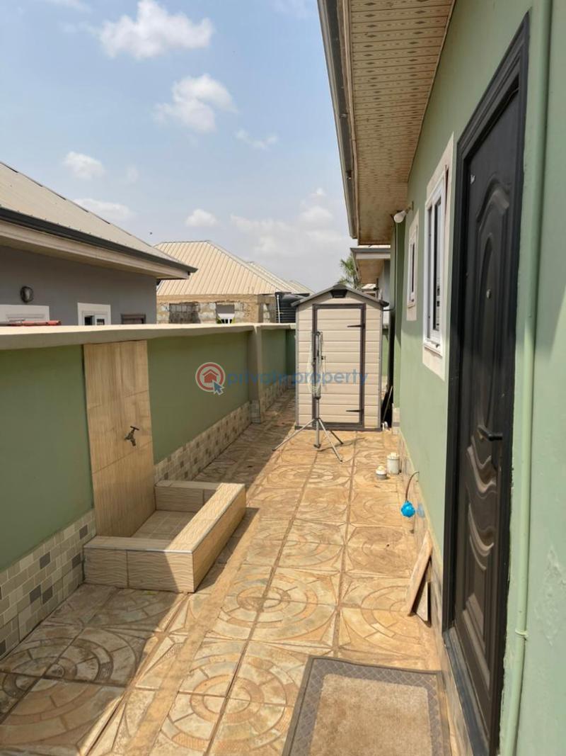 2 bedroom House For Sale Community 25 Tema Accra - 4