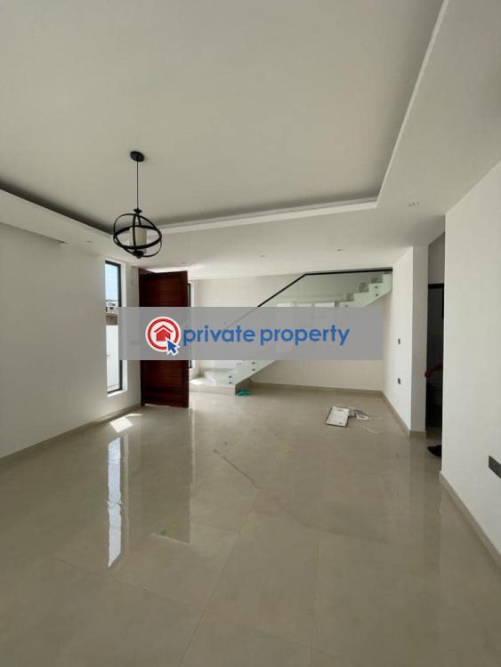 3 bedroom House For Sale &nbsp;east Airport Tse Addo Accra - 1