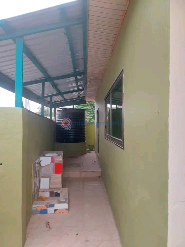 3 bedroom House For Sale Achimota Accra - 4