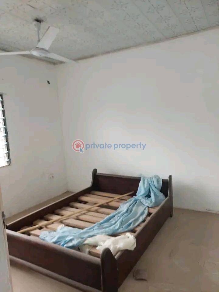 3 bedroom House For Sale Achimota Accra - 6