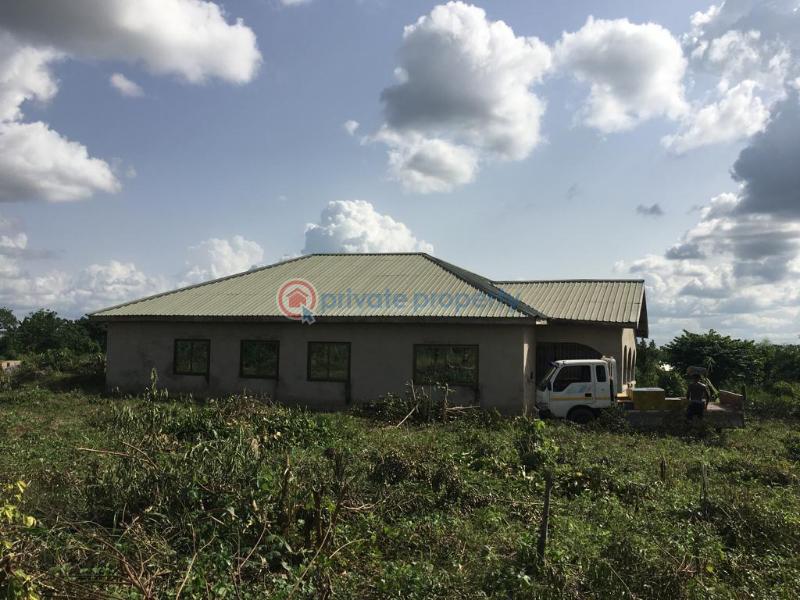 4 bedroom House For Sale Abuakwa Sepaase After Abuakwa Agogo. Atwima Nwabiagya Ashanti - 8