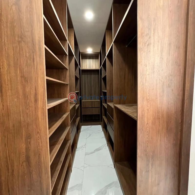 5 bedroom House For Sale Sakumono Spintex Accra - 14