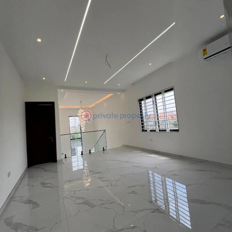 5 bedroom House For Sale Sakumono Spintex Accra - 8