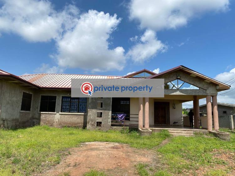 5 bedroom House For Sale Oyibi Accra - 1
