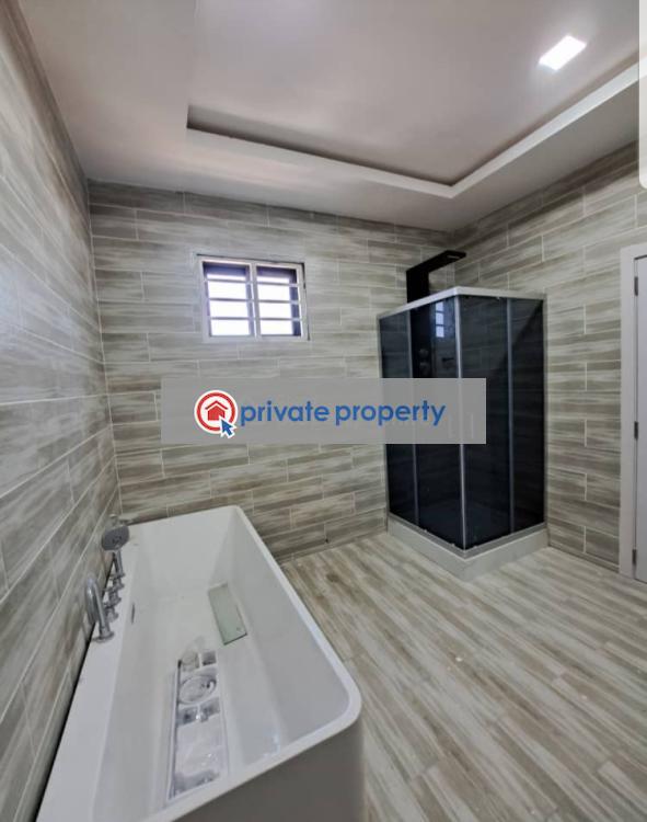 4 bedroom Townhouse For Sale &nbsp;community 16, Few Dist. To Junction Mall Shoprite Not Far From Gt Ban Spintex Accra - 6