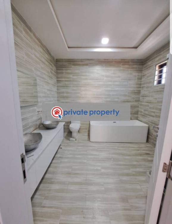 4 bedroom Townhouse For Sale &nbsp;community 16, Few Dist. To Junction Mall Shoprite Not Far From Gt Ban Spintex Accra - 5