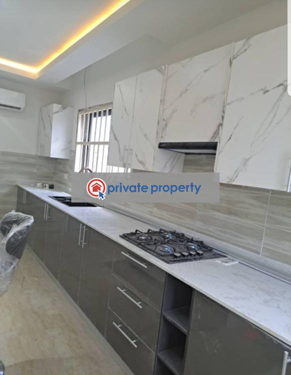 4 bedroom Townhouse For Sale &nbsp;community 16, Few Dist. To Junction Mall Shoprite Not Far From Gt Ban Spintex Accra - 1