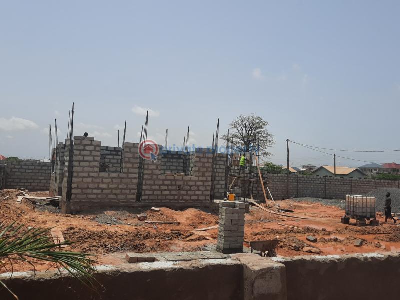 Land Short let Beverly Hills Community 25 Tema Accra - 1