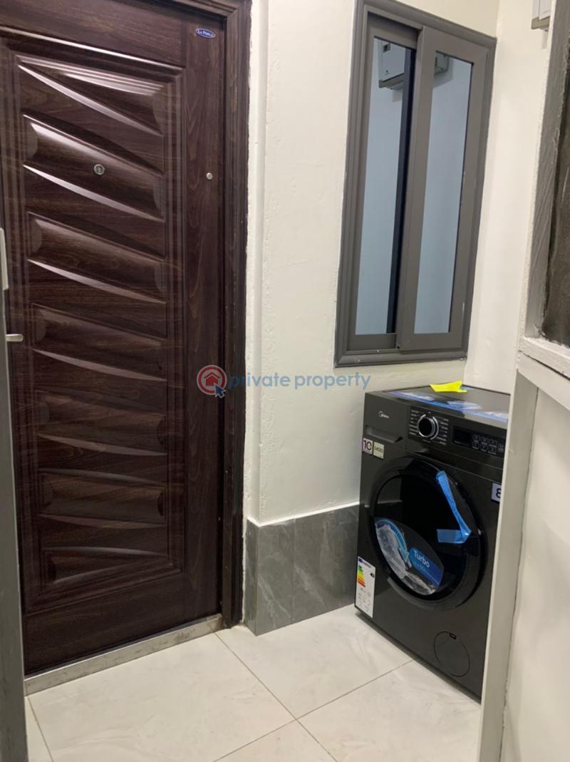 1 bedroom Apartment For Rent The Browns Realtor ,osu Oxford Street Osu Accra - 5