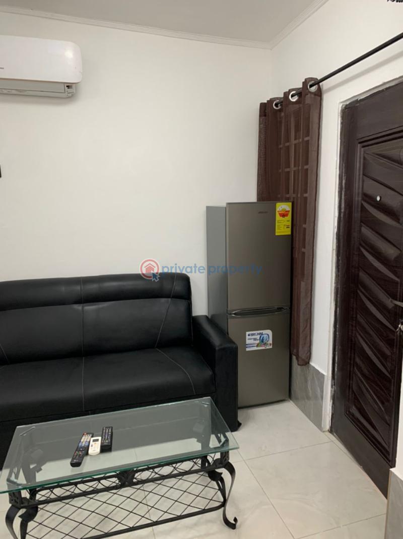 1 bedroom Apartment For Rent The Browns Realtor ,osu Oxford Street Osu Accra - 0