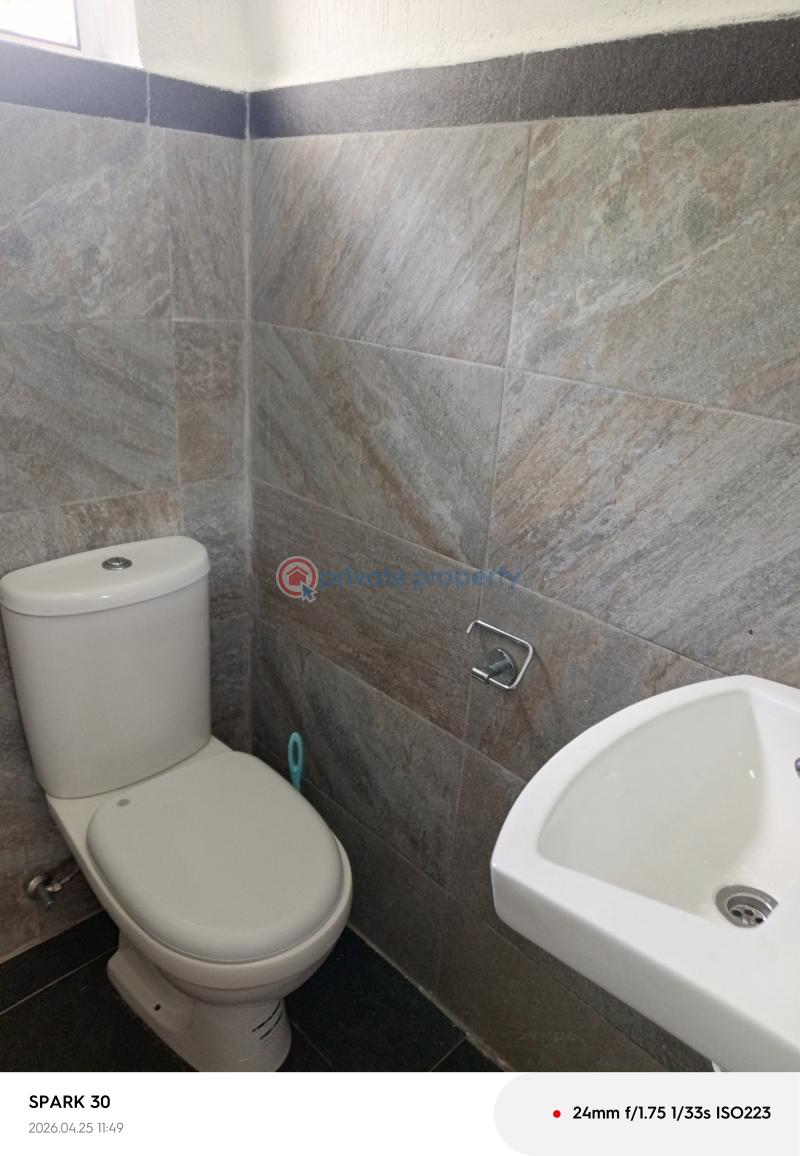 1 bedroom House For Rent The Browns Realtor ,osu Oxford Street Osu Accra - 12
