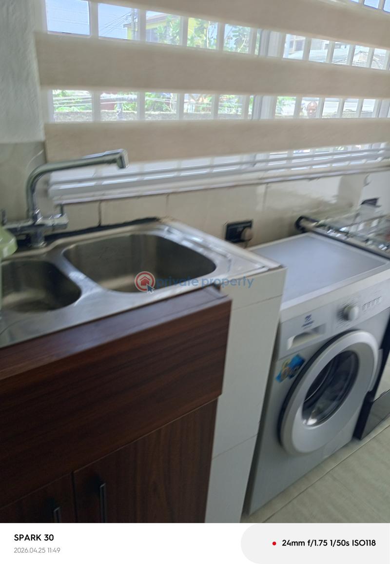 1 bedroom House For Rent The Browns Realtor ,osu Oxford Street Osu Accra - 10