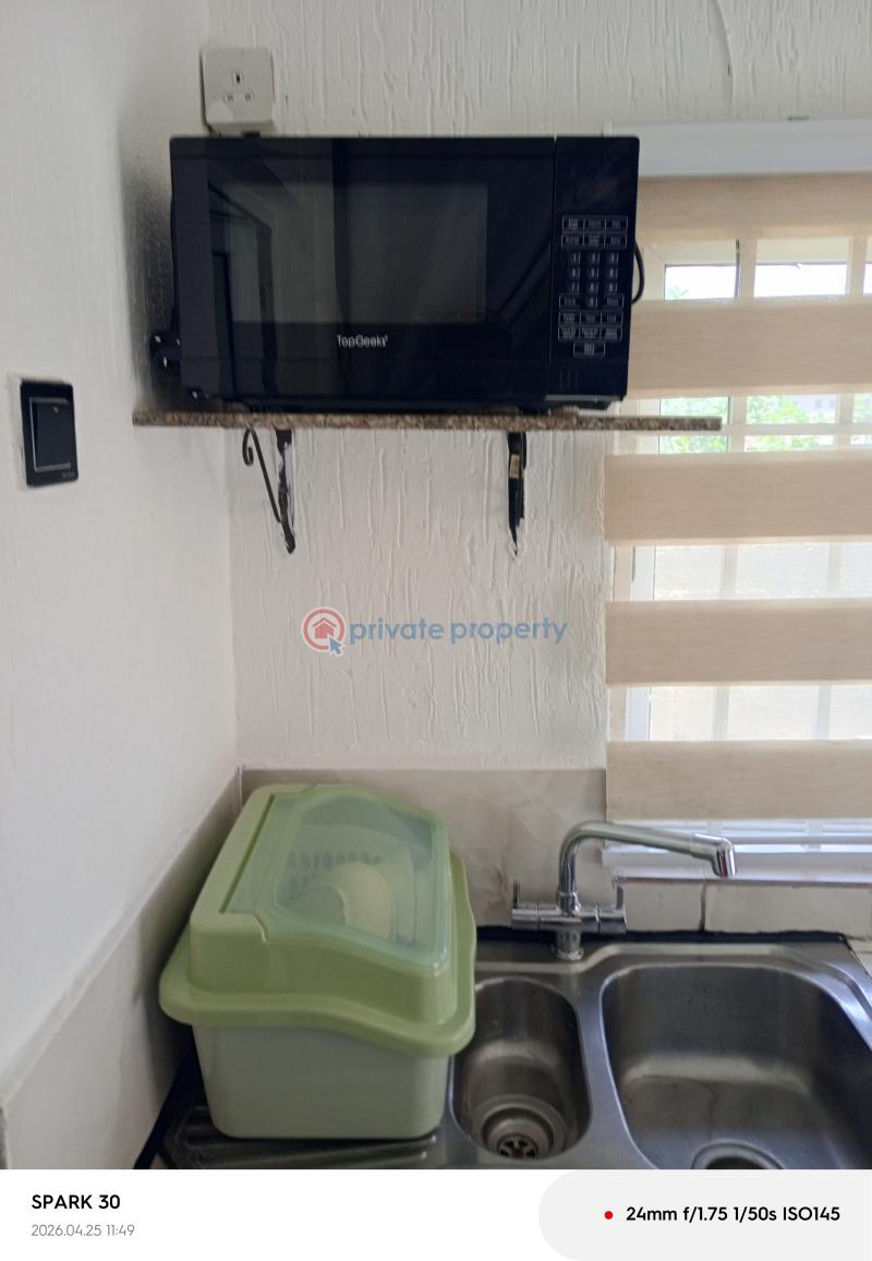 1 bedroom House For Rent The Browns Realtor ,osu Oxford Street Osu Accra - 9