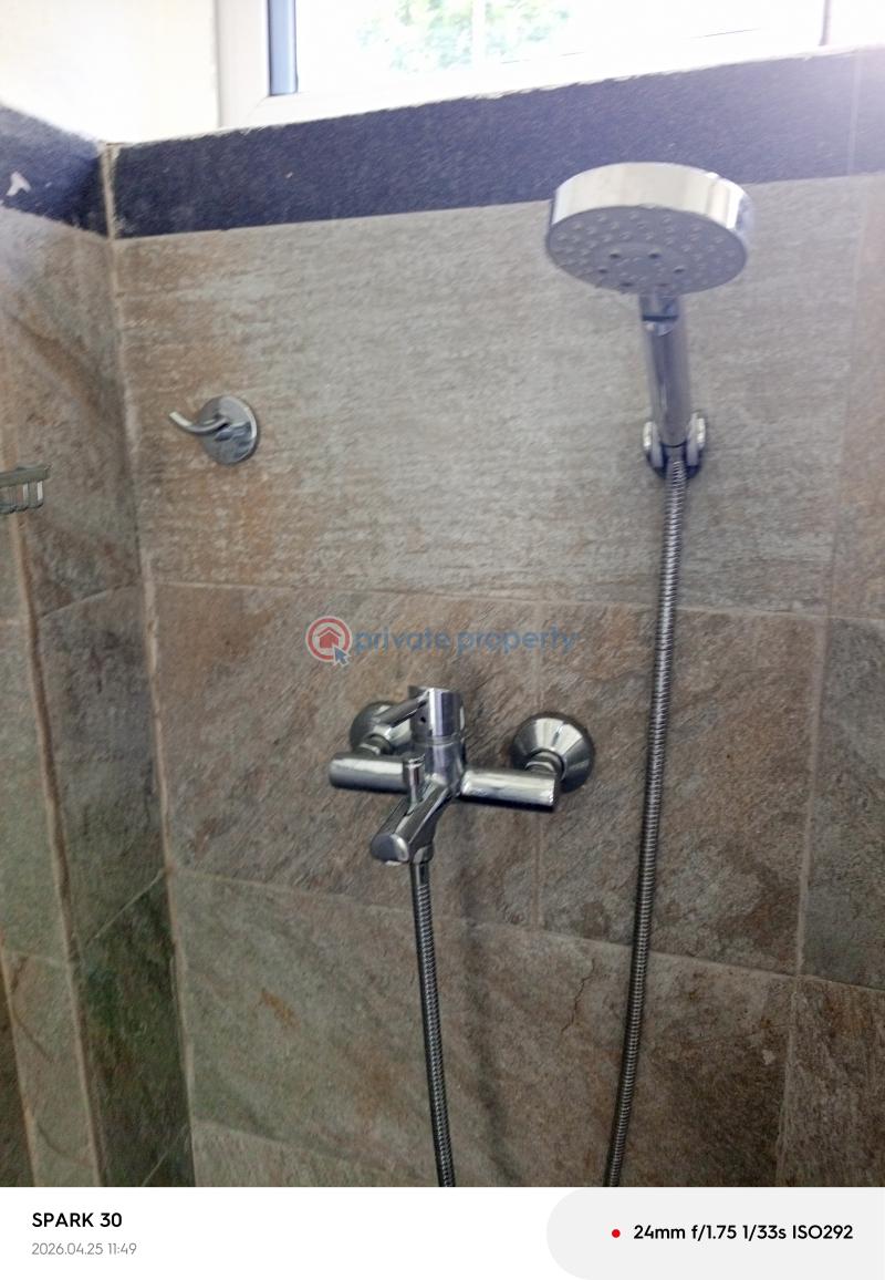 1 bedroom House For Rent The Browns Realtor ,osu Oxford Street Osu Accra - 14