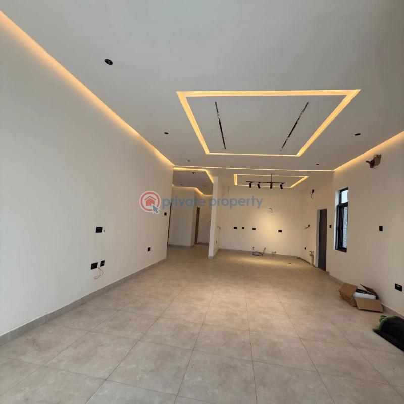 3 bedroom House For Sale Lakeside Estate Adenta Municipal Accra - 3