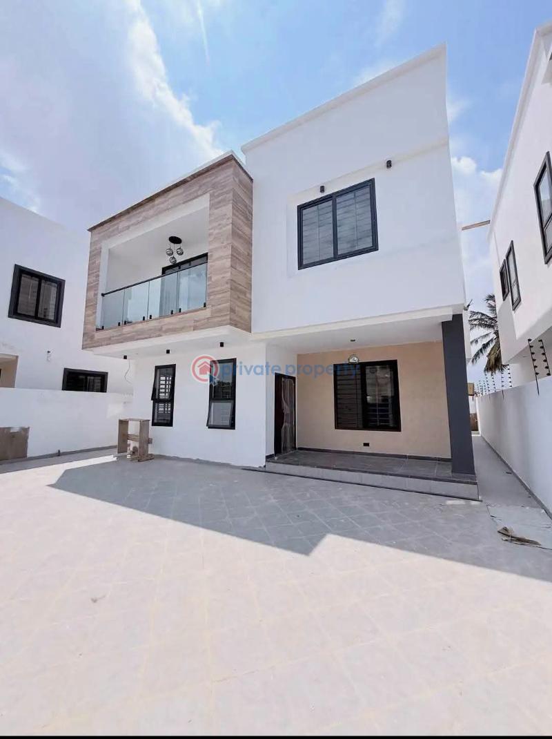 3 bedroom House For Sale Com 16 Spintex Road Accra - 8