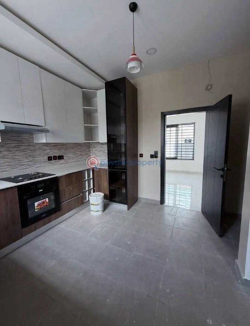 3 bedroom House For Sale Com 16 Spintex Road Accra - 5