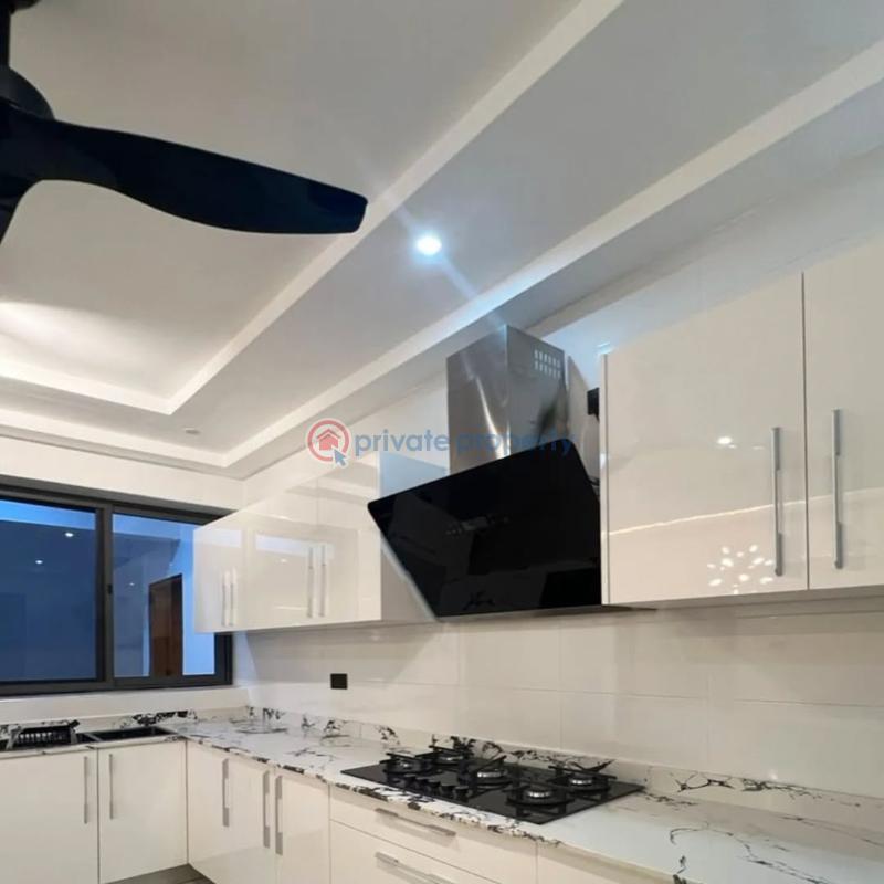 3 bedroom House For Sale Nmai Dzorn School Junction School Junction East Legon Accra - 3