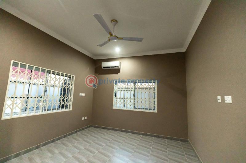 3 bedroom House For Sale Sakumono Spintex Accra - 15