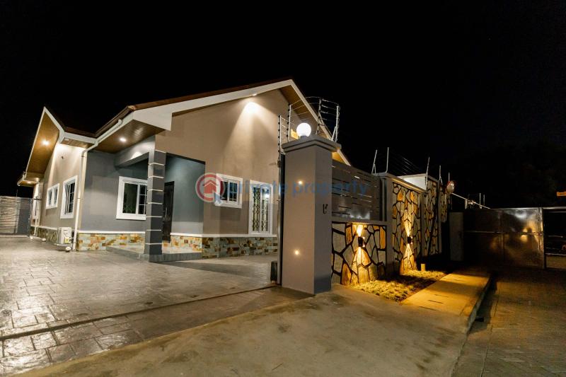 3 bedroom House For Sale Sakumono Spintex Accra - 2
