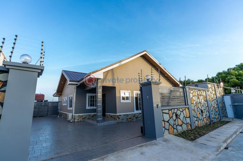 3 bedroom House For Sale Sakumono Spintex Accra - 6
