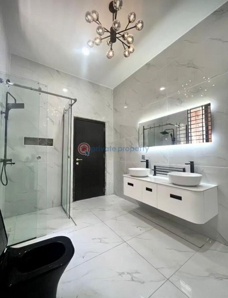 3 bedroom House For Sale Kingsby Roundabout Close To The Achimota Mall Accra - 13