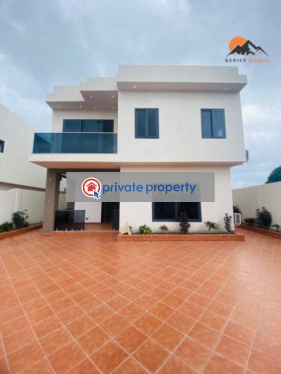 5 bedroom Townhouse For Sale Spintex Accra - 0