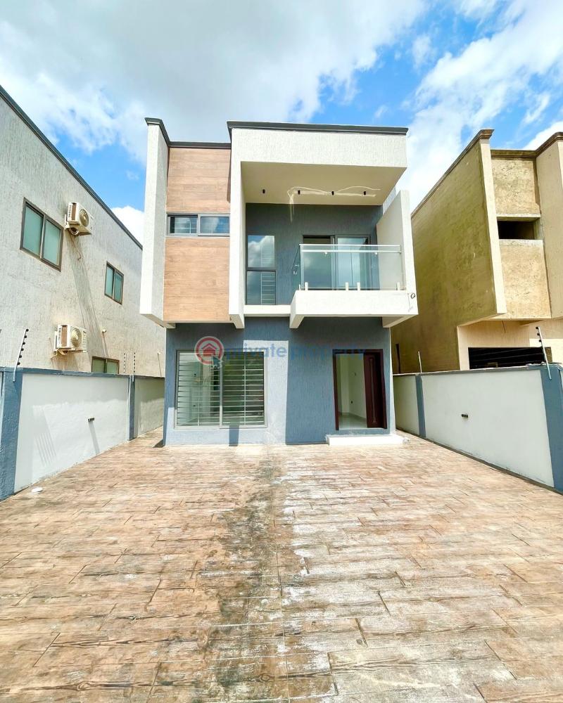 4 bedroom House For Sale Teiman Main Main Road After Oyarifa Adenta Municipal Accra - 0