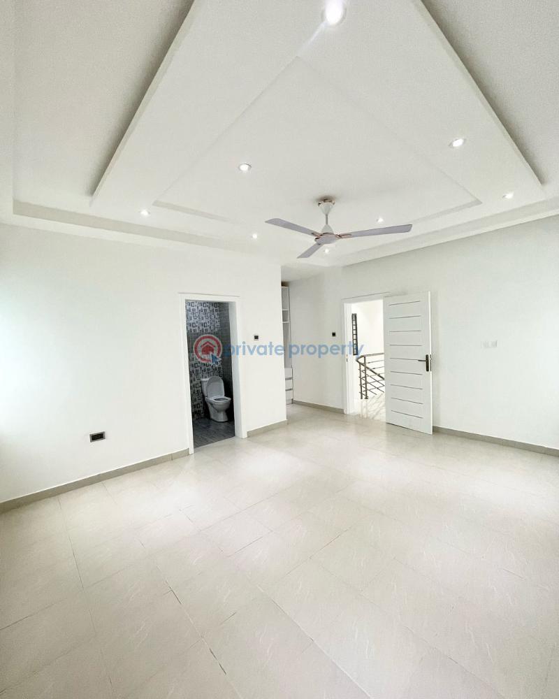 4 bedroom House For Sale Teiman Main Main Road After Oyarifa Adenta Municipal Accra - 7