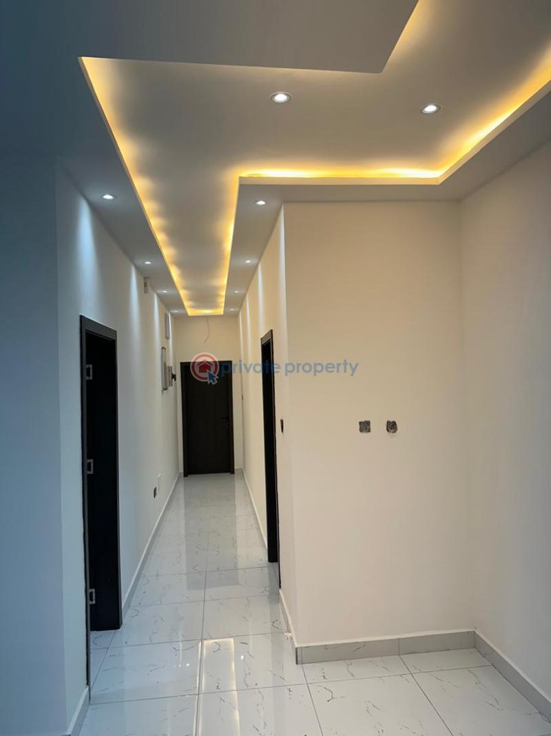 4 bedroom House For Sale Com 16 Near Kfc Comm 18 Spintex Accra - 3