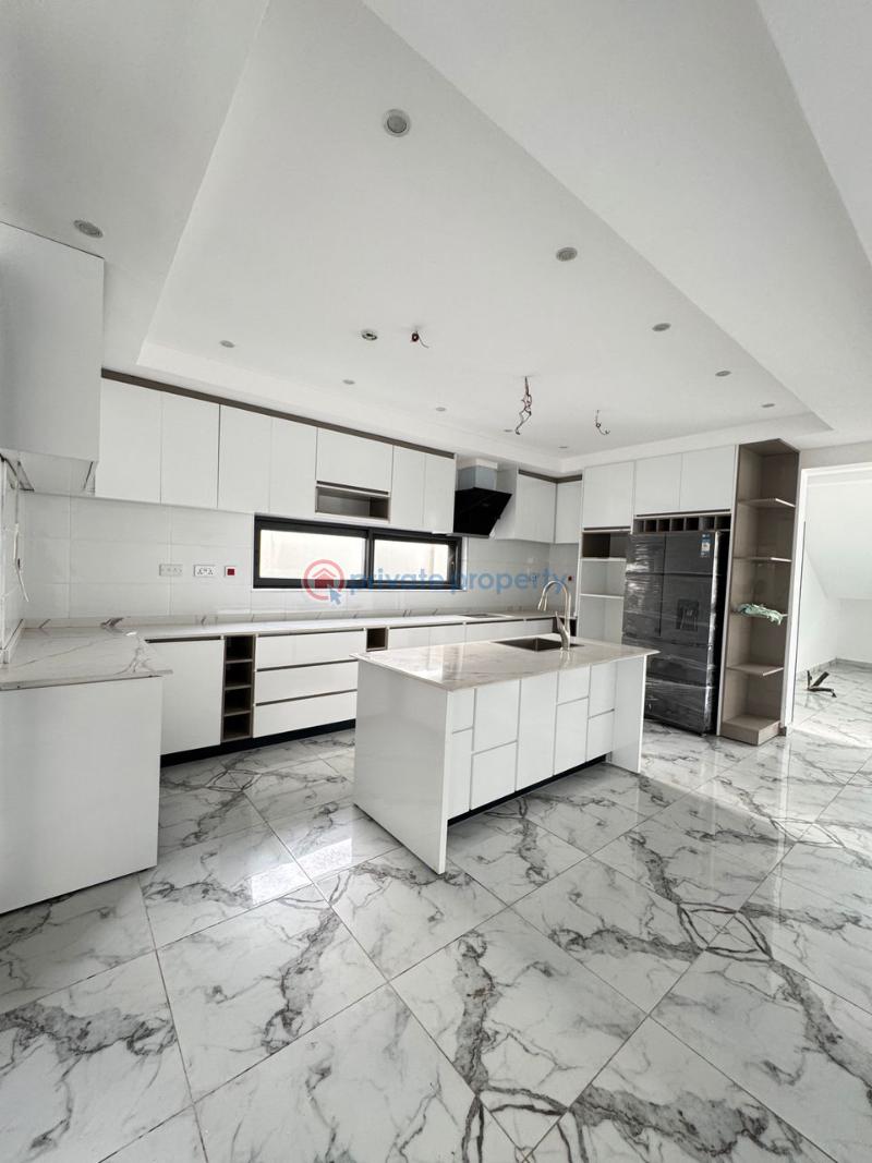 5 bedroom House For Sale American House East Legon Accra - 6
