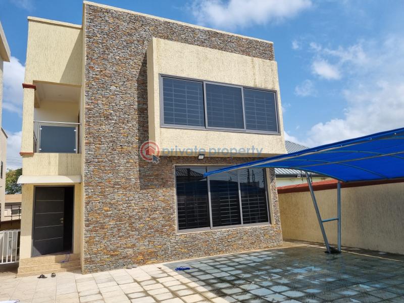 5 bedroom House For Sale Hfc Estate, Near The Police Station comm 25 Tema Accra - 24
