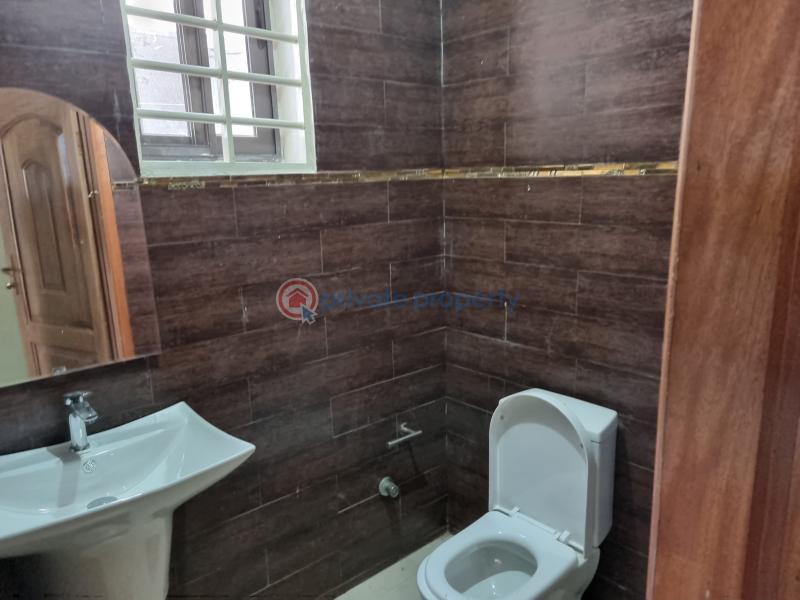 5 bedroom House For Sale Hfc Estate, Near The Police Station comm 25 Tema Accra - 7