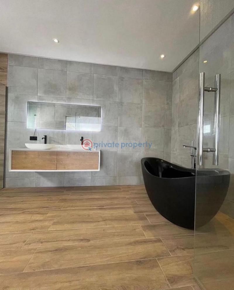 5 bedroom House For Sale Trassacco Accra East Legon  - 5