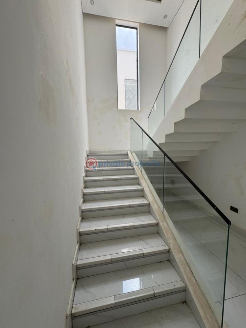 4 bedroom House For Sale Cantonments Accra - 5